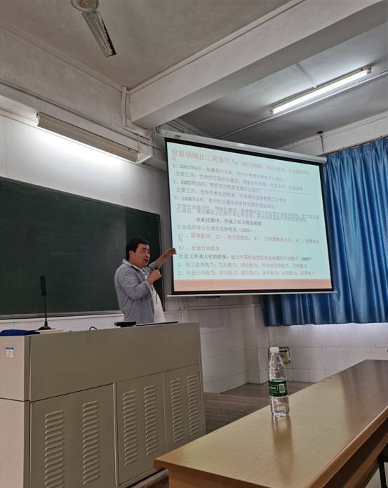 5297fe44a37cce559bbeed57e595058